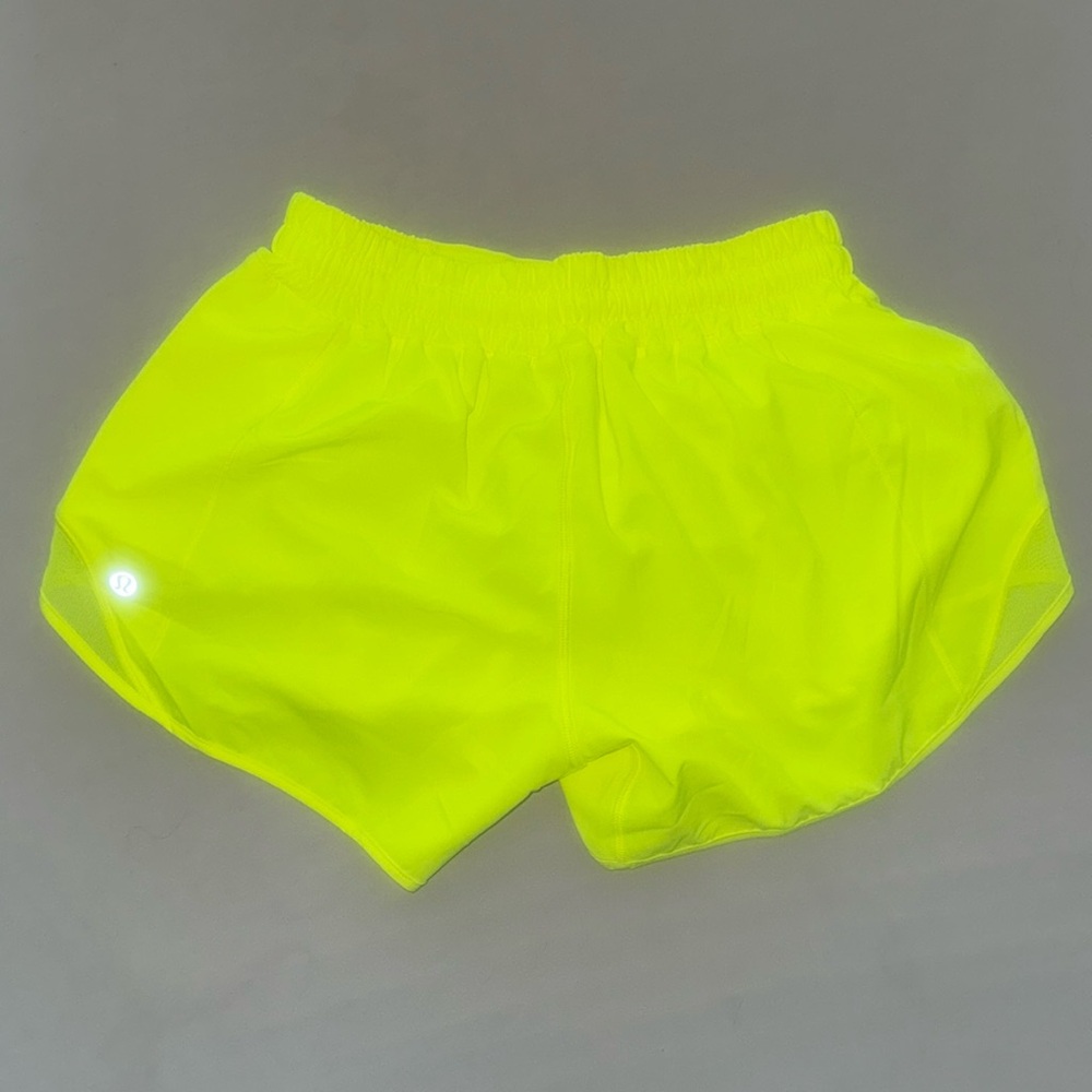Lululemon Athletica Athletic Shorts Hotty Hot LR Short 4"
*Lined HIYE 6 - Picture 3 of 5